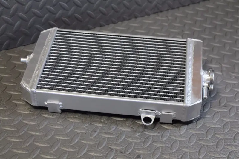Aftermarket Aluminum Radiator For Yamaha Raptor 700 – Oversized Design (2006–2012) 1