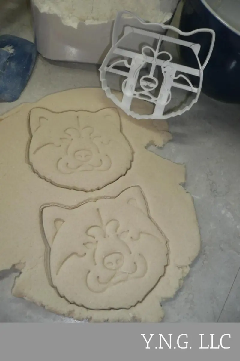 Akita Inu Cookie Cutter – Sturdy Mountain Breed Facial Detail (Usa Made, Pr4026) 1