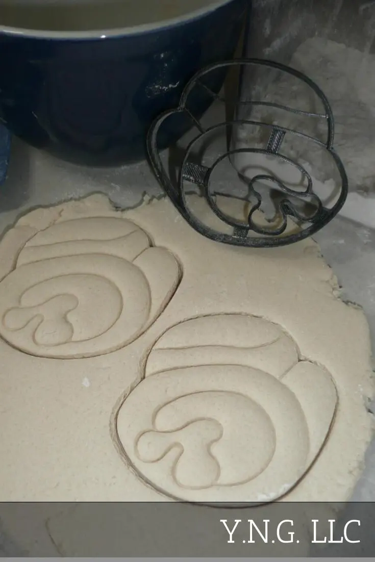 Among Us 'Dead Body' Cookie Cutter – Dual-Crewmate Design, Video Game Themed, Usa-Made 1