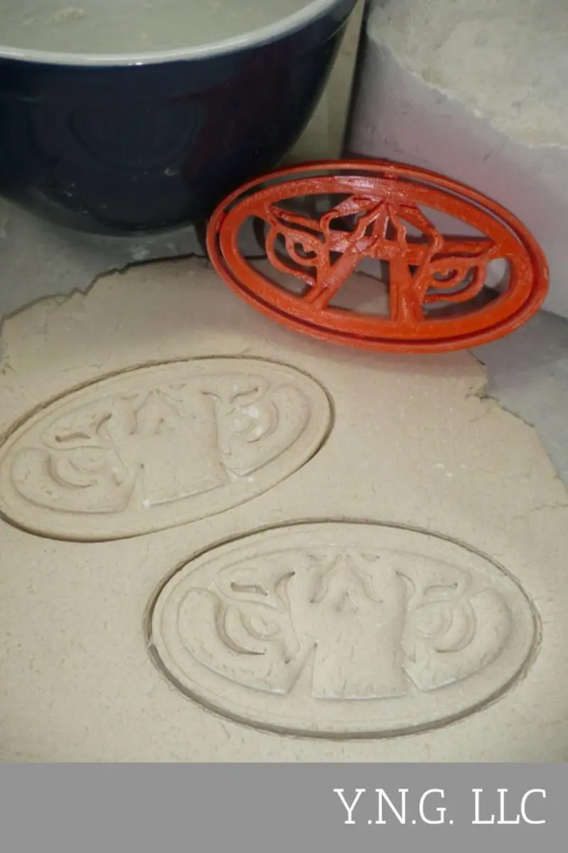 Auburn University Tiger Face Cookie Cutter – Oval Auburn College-Themed Baking Tool Pr4316 1