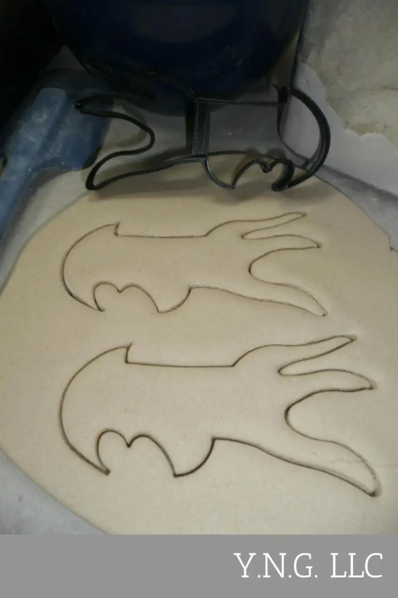 Batman X Nightmare Before Christmas Hybrid Cookie Cutter – Half-Face Bow Design 1