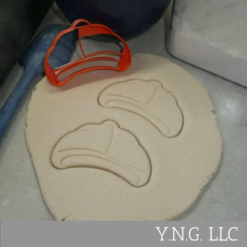Blippi Hat Cookie Cutter – Recognizable Video Personality Accessory, Usa-Crafted 1