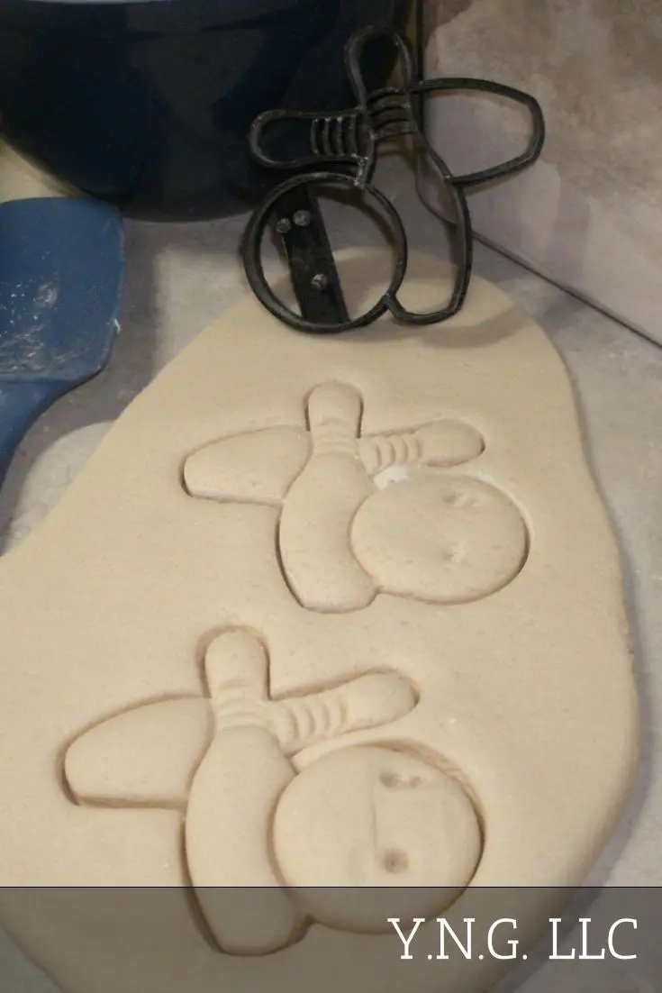 Bowling Pins Cookie Cutter – League & Hobby Sport Baking Shape, American-Made 1