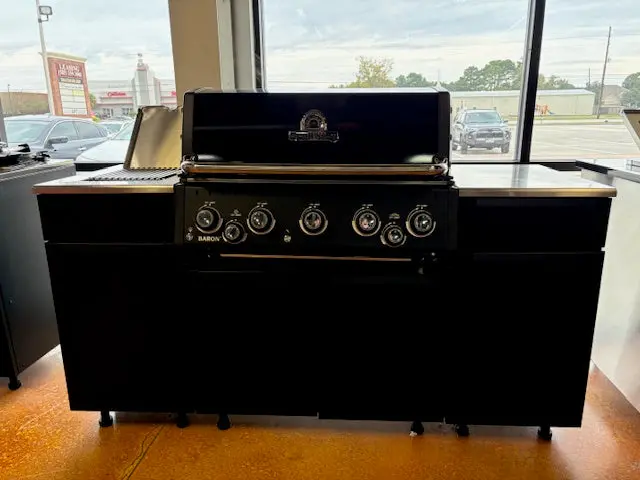 Broil King Baron Shadow 590I Open-Box Gas Grill – 4-Burner With Rotisserie & Side Burner 1