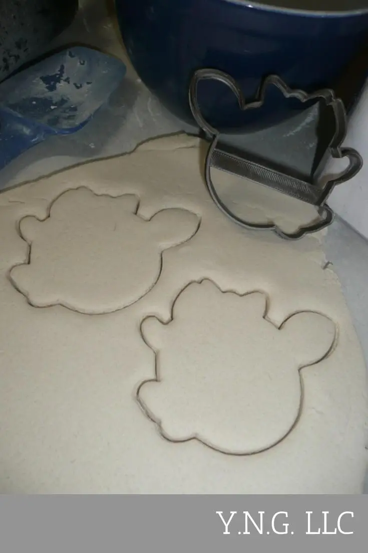 Clarice Reindeer Girl Face Cookie Cutter – Whimsical Christmas Cartoon Outline Design 1