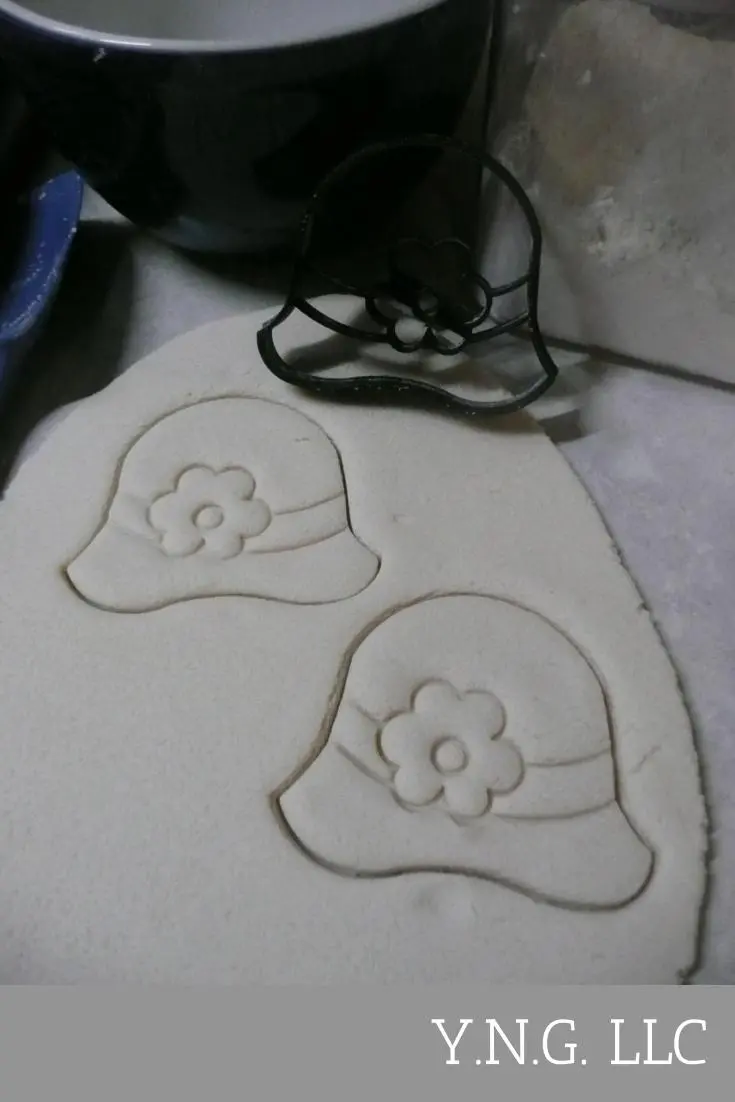 Cloche Hat Cookie Cutter – Women’S 1920S Fashion Silhouette (Usa Pr3259) 1