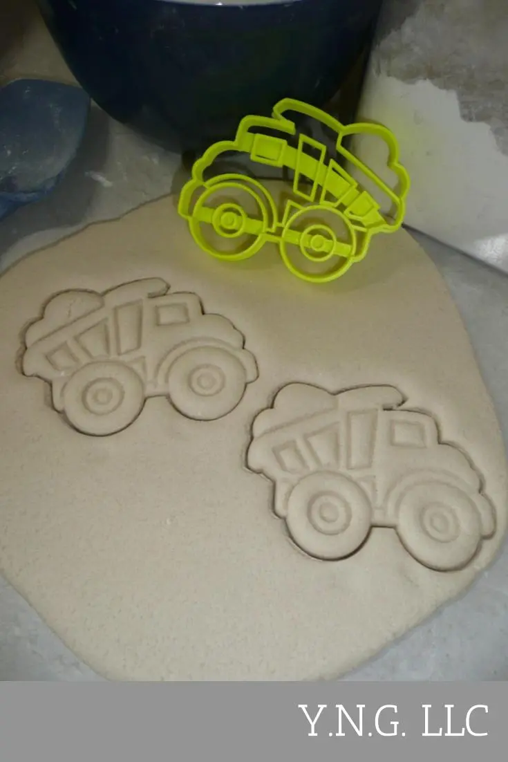 Dump Truck Cookie Cutter – Construction Vehicle Shape For Themed Treats 1