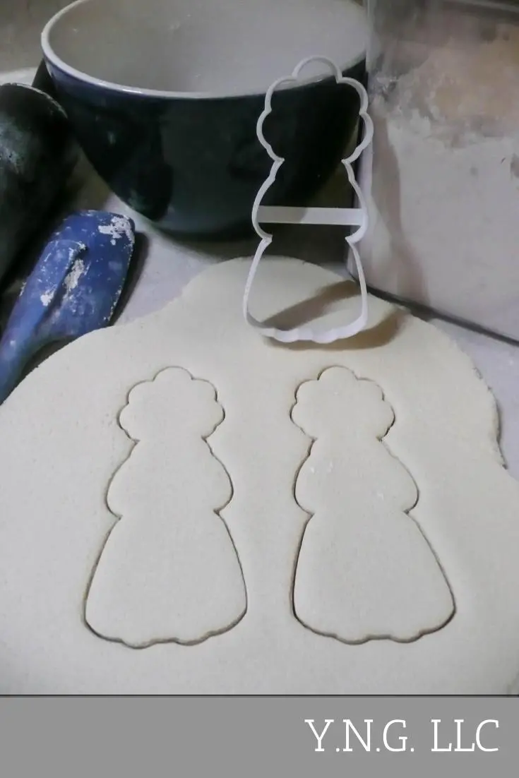 Elegant Winter Coat Cookie Cutter – Silhouette Of A Lady In A Long Parka, Usa Crafted 1