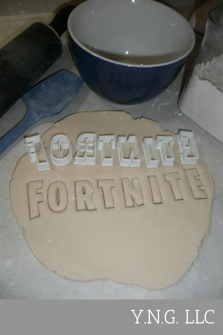 Fortnite Letter Set Cookie Cutter – 8-Piece Gaming Alphabet Baking Kit 1