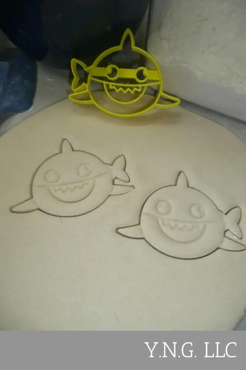 Front-Facing Baby Shark Character Cookie Cutter – Fun Kids’ Baking Shape, Made In Usa Pr4145 1