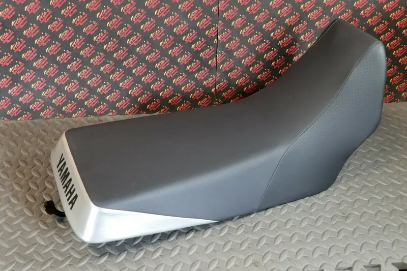 Full Replacement Seat For Yamaha Banshee (1987–2006) – Black Dimple Texture With Silver Accents & Lettering 1