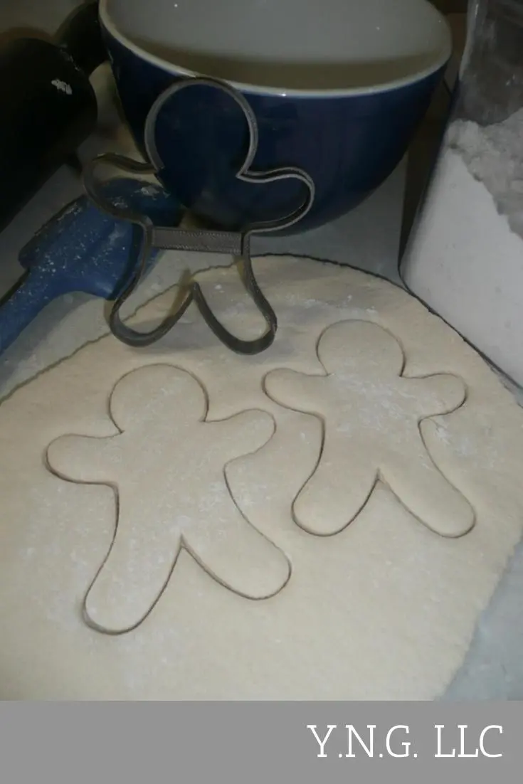 Gingerbread Man Cookie Cutter – Classic Fairy Tale & Christmas Outline Shape 1