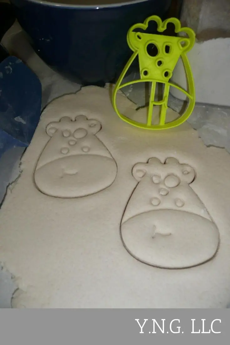 Giraffe Face Cookie Cutter – Zoo Animal Safari Theme, Detailed Design 1