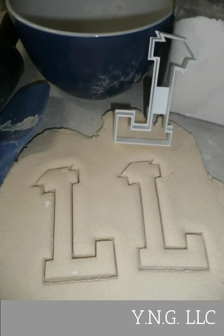 Graduation-Themed Letter L Cookie Cutter – Learner & Leader Symbol 1