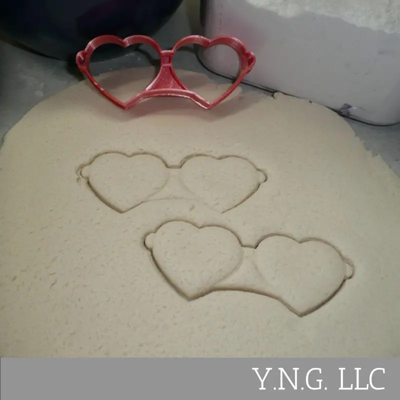 Heart-Shaped Sunglasses Cookie Cutter – Stylish Eyewear Design With Detail, Usa-Made Pr5030 1