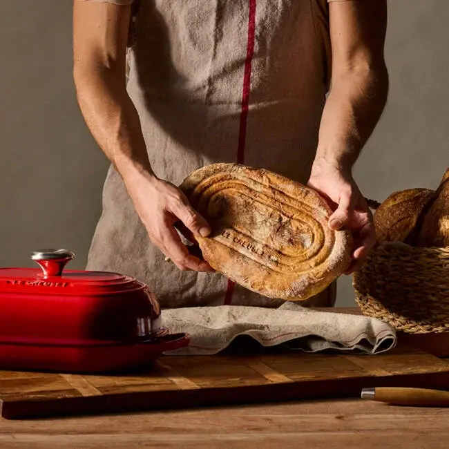 Le Creuset Signature Oval Bread Oven 1