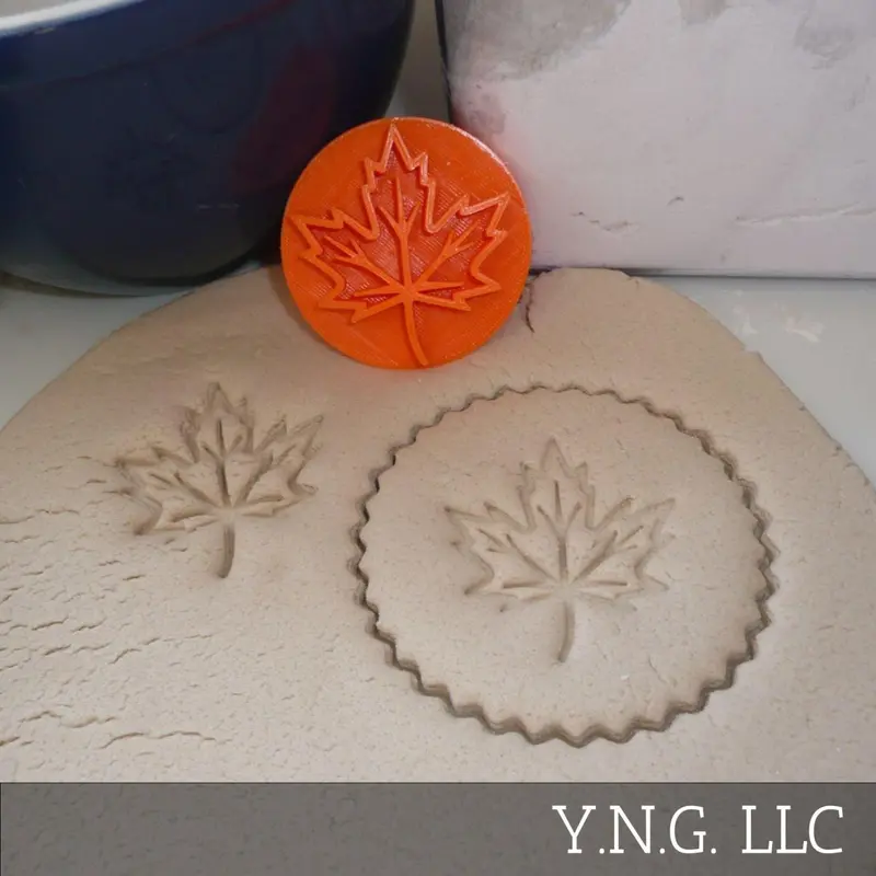 Maple Leaf Autumn Cookie Embosser – Usa-Made Fall Baking Stamp Pr5546 1