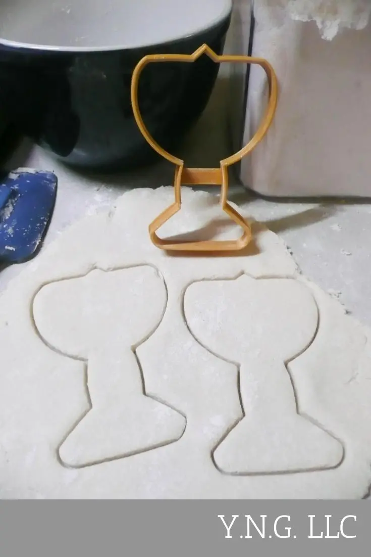 Menorah Cookie Cutter – Traditional Hanukkah Candle Holder Outline – Usa Made 1