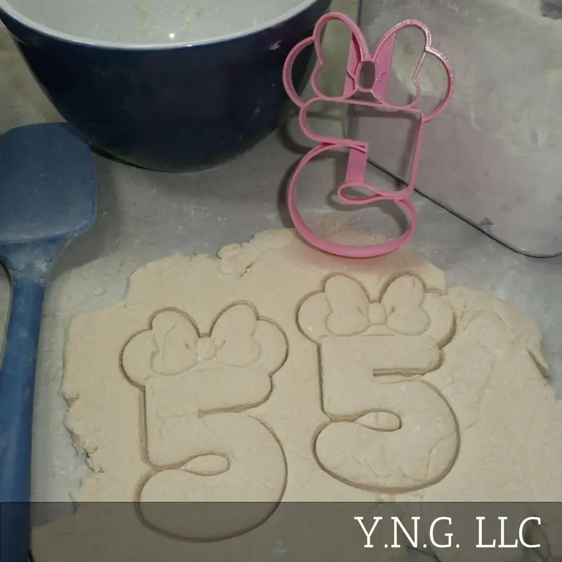 Minnie Mouse Number 5 Cookie Cutter – Fine-Edge Baking Tool, Proudly Made In The Usa (Pr4555) 1