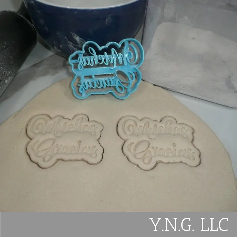 Muchas Gracias Cookie Cutter – Gratitude-Themed Baking Cut-Out In Spanish, Usa-Made 1