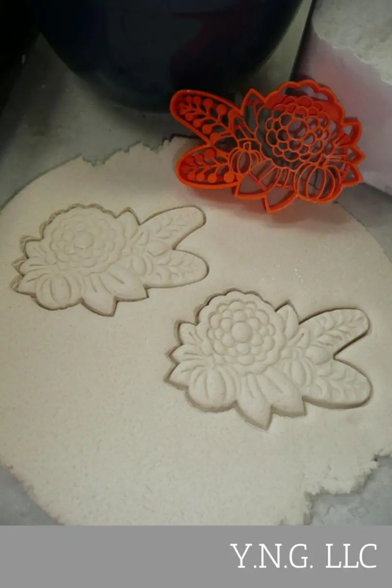 Mum Bouquet Cookie Cutter – Elegant Fall Floral Baking Template Pr4428 1