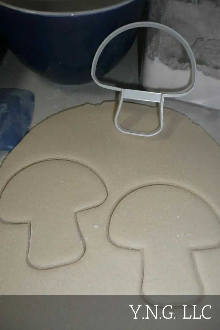 Mushroom Cookie Cutter – Toadstool & Fungal Foraging Theme 1
