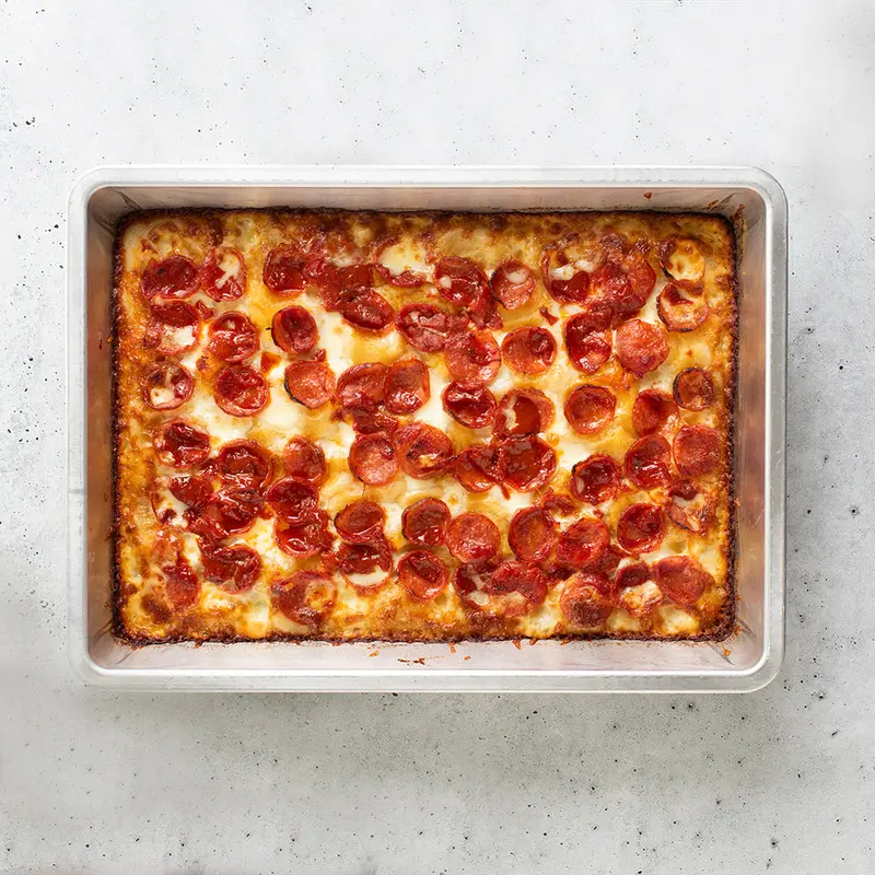 Nordic Ware Detroit-Style Pizza Pan – Heavy-Gauge Aluminized Steel 1