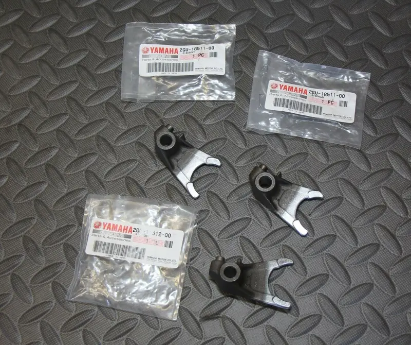 Oem Transmission Shift Forks – Precision Replacement For Yamaha Banshee (1987–2006) 1