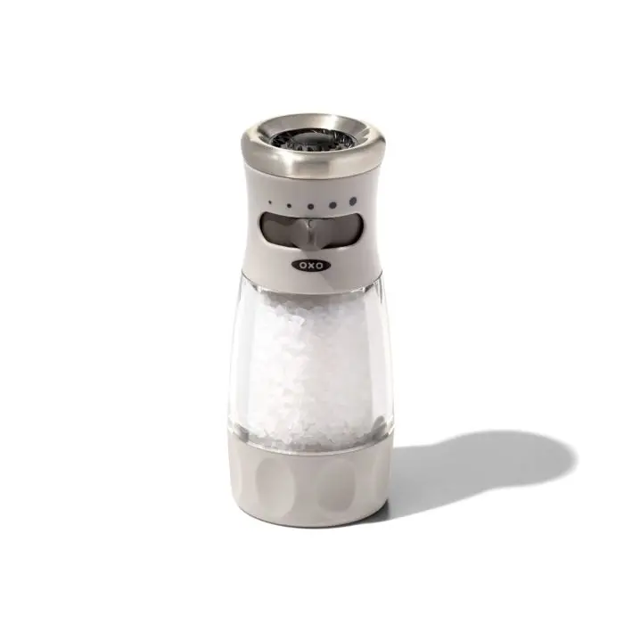 Oxo Good Grips Mess-Free Salt Grinder – Precision Ceramic Mechanism, Refillable (11312400) 1