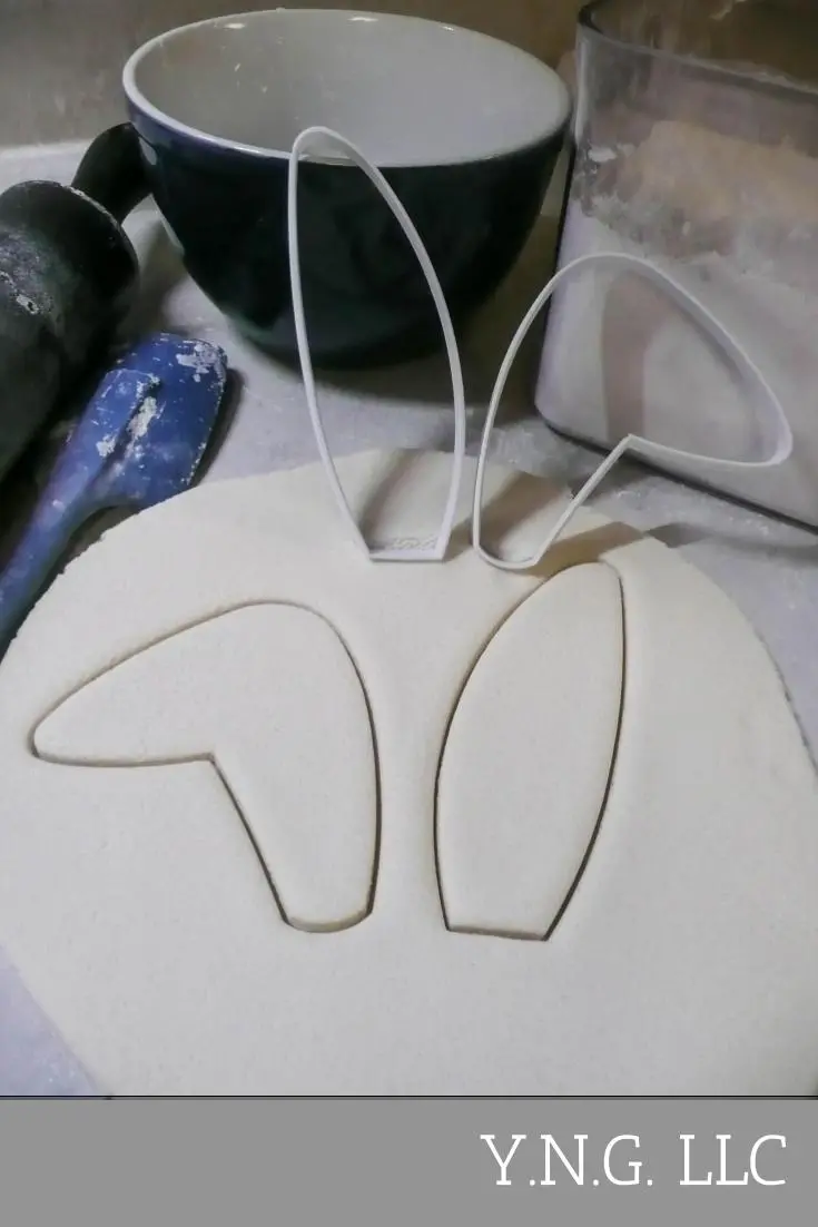 Pair Of Floppy-Ear Bunny Cutters – Easter-Themed Animal Cookie Set 1