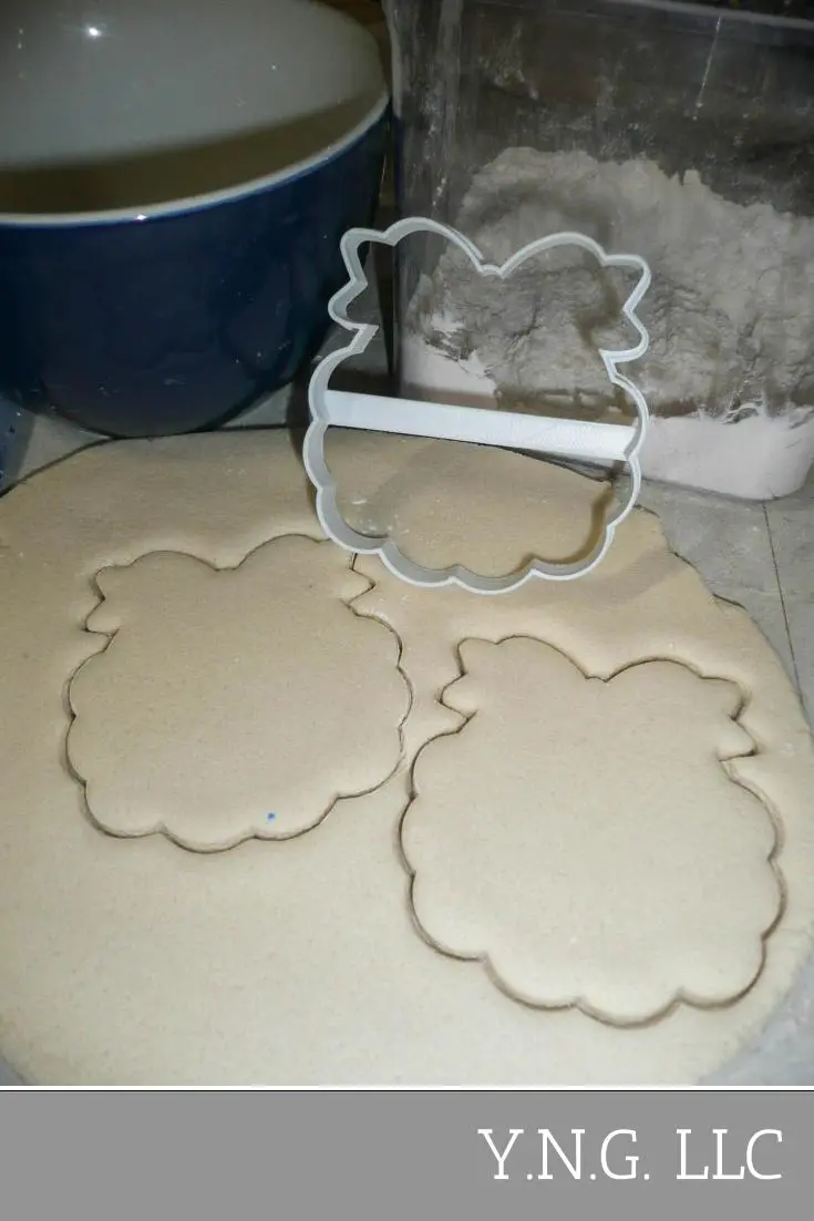 Ruffled Baby Bib Cookie Cutter With Tie-Back Bow For Gender Reveal – Usa-Made Baking Tool Pr3090 1