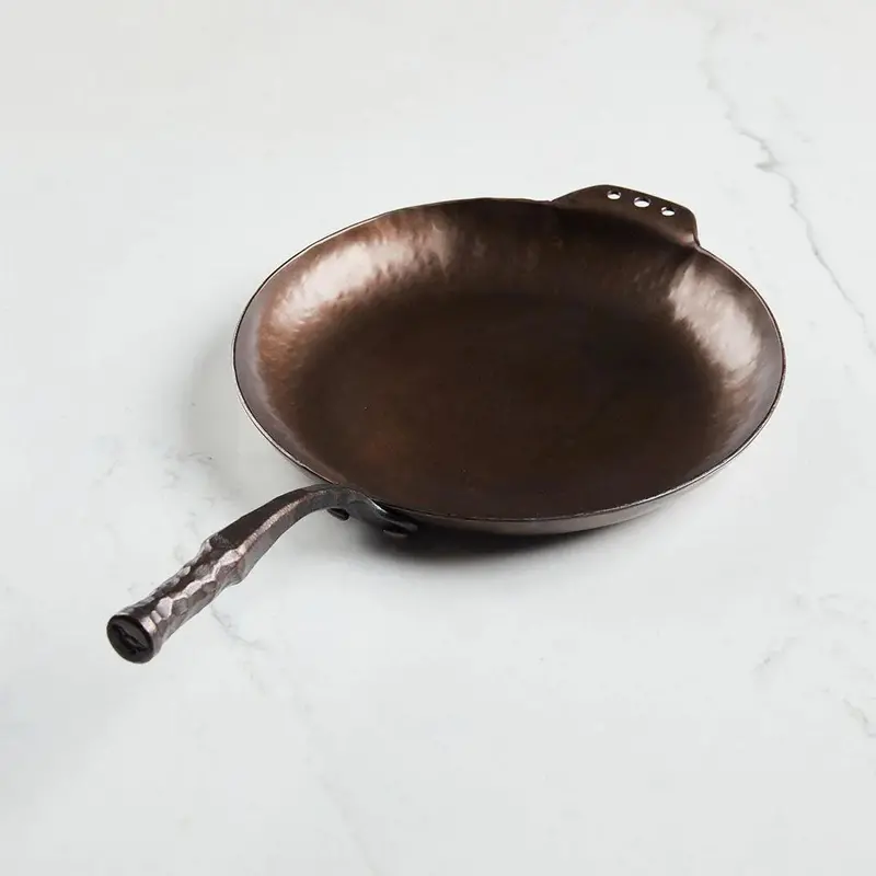 Smithey Carbon Steel Farmhouse Skillet – Hand-Seasoned Heavy-Duty Pan 1
