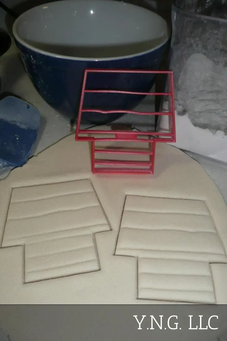 Snoopy Doghouse Cookie Cutter – Peanuts Comic-Inspired House Shape, Usa-Made 1