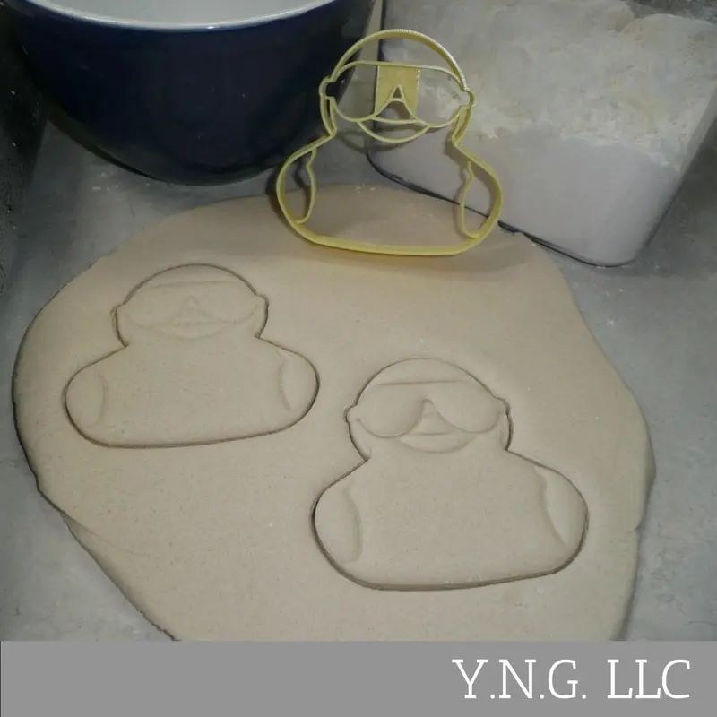 Sunglasses-Wearing Rubber Duck Cookie Cutter – Playful Detailed Shape, Usa-Made Pr5094 1
