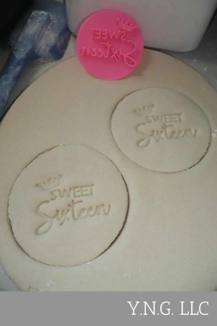 Sweet Sixteen Cookie Stamp – Tiara-Crowned Script Design For Milestone Birthday Treats – Usa Pr4005 1