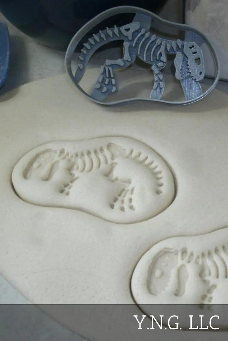 T. Rex Fossil Bone Cookie Cutter – Detailed Dinosaur Skeleton Design, Crafted In Usa (Pr2396) 1