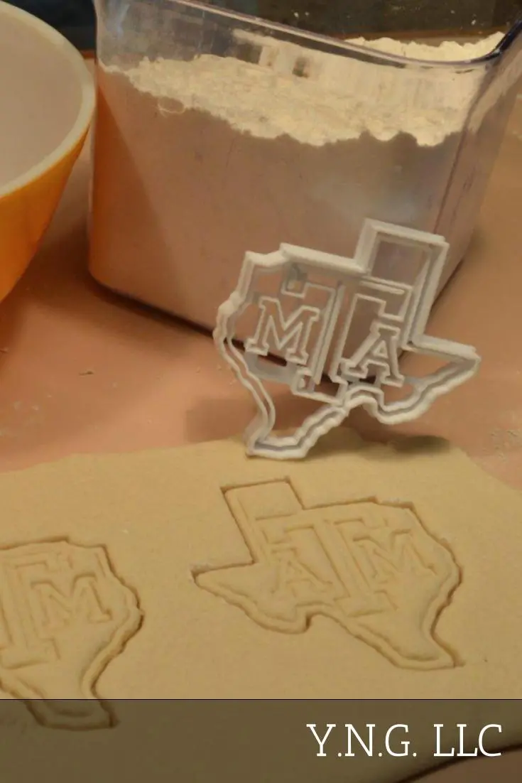 Texas A&M State-Shaped Cookie Cutter – Aggie-Themed Texas Outline 1