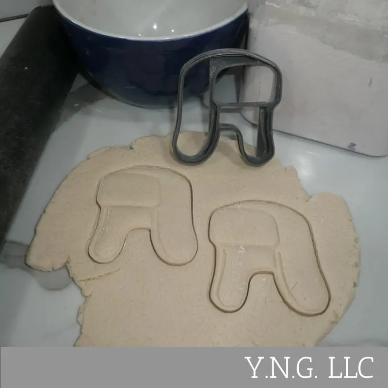 Trapper Hat Cookie Cutter – Winter-Themed Baking Tool With Earflaps, Made In Usa 1