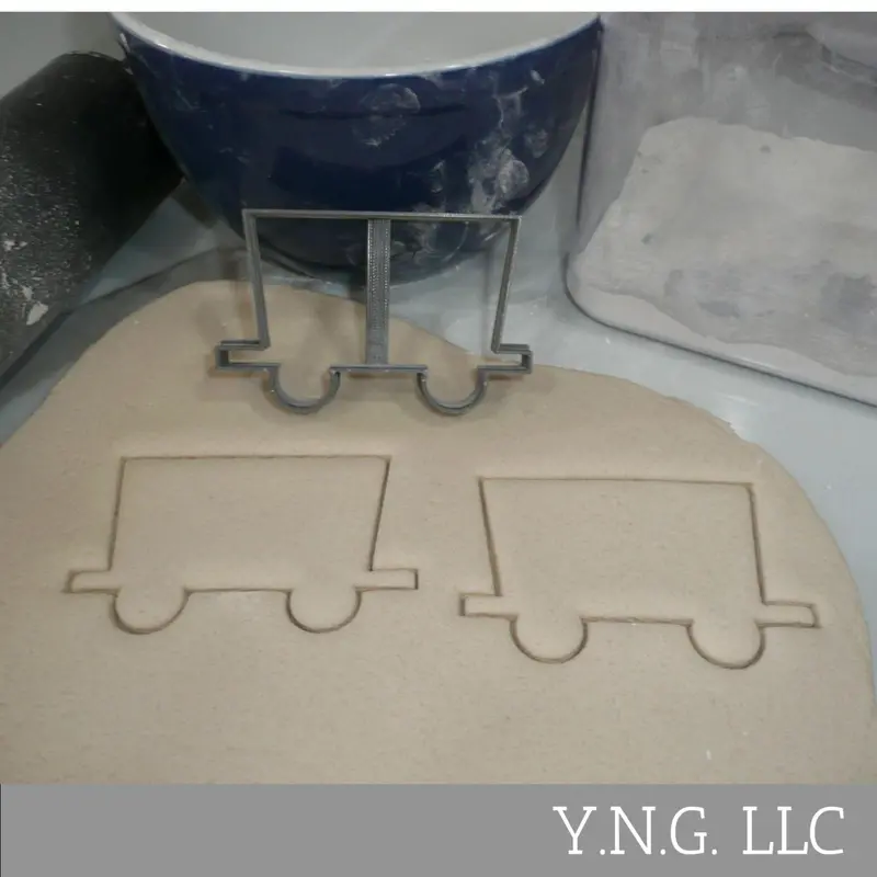 Vintage Boxcar Cookie Cutter – Usa-Made Freight Train Baking Tool Pr5317 1