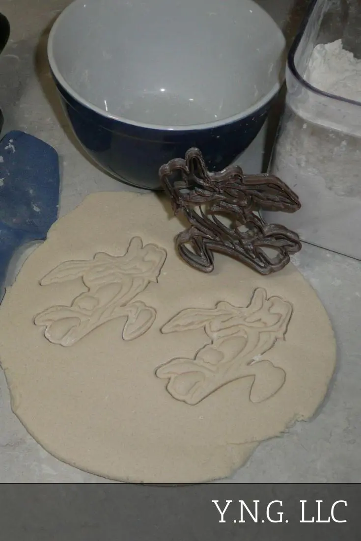 Wile E. Coyote Cartoon Cookie Cutter – Usa-Made Classic Animated Character Baking Shape 1