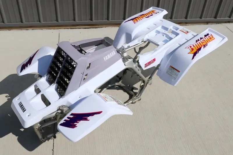 Yamaha Banshee 1993 White & Lavender Plastic Body Kit: Fenders, Fuel Tank, Grille, And Graphics 1