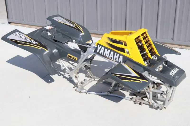 Yamaha Banshee 1998 Gray & Yellow Plastic Body Kit: Fenders, Fuel Tank, Grille, And Graphics 1